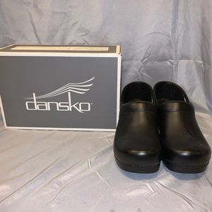 Women’s Dansko Professional Clog, size 9.5-10